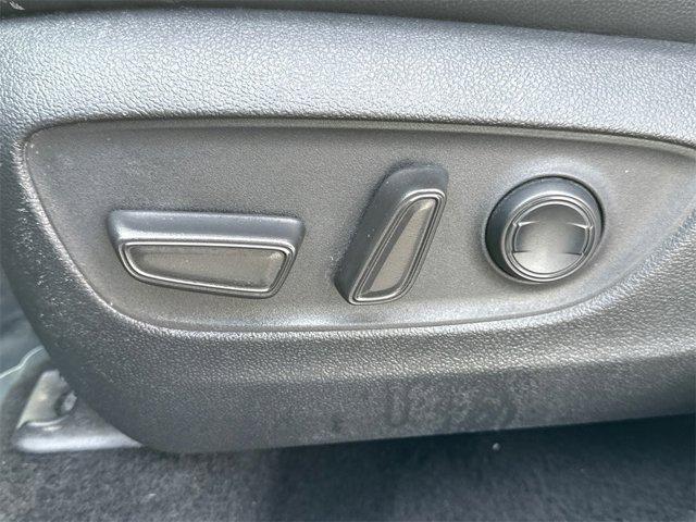 used 2022 Toyota Highlander car, priced at $33,111