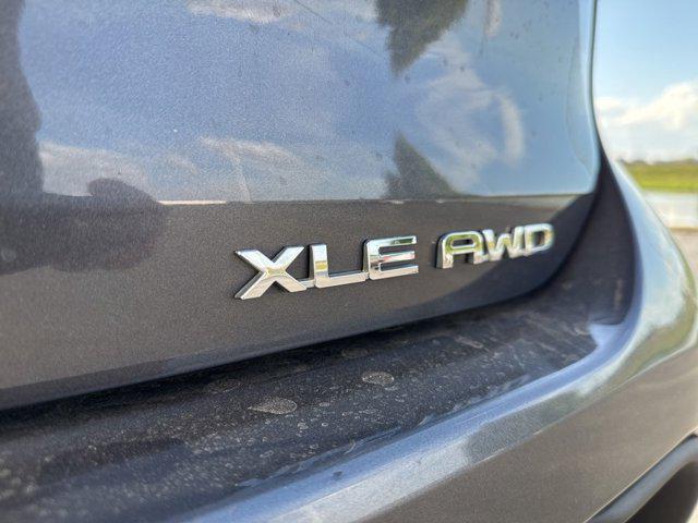 used 2022 Toyota Highlander car, priced at $33,311