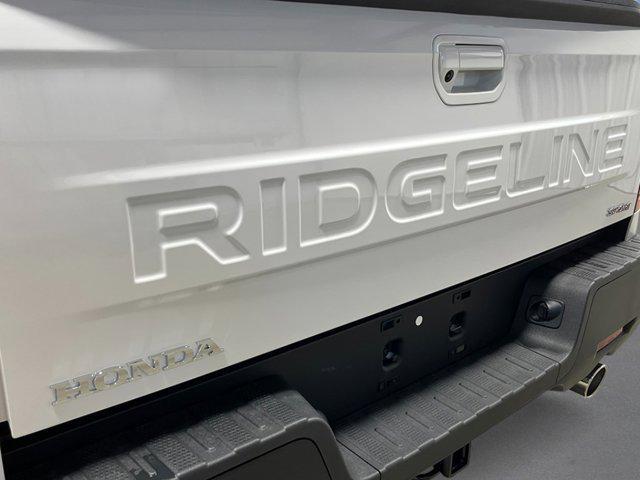 new 2025 Honda Ridgeline car, priced at $40,185