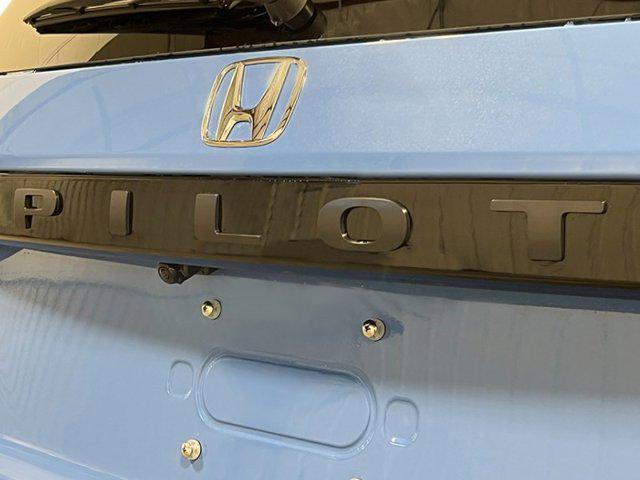 new 2025 Honda Pilot car, priced at $48,260
