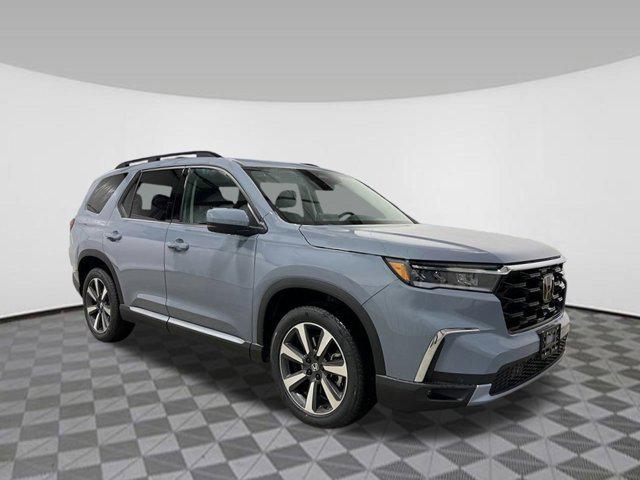 new 2025 Honda Pilot car, priced at $47,958