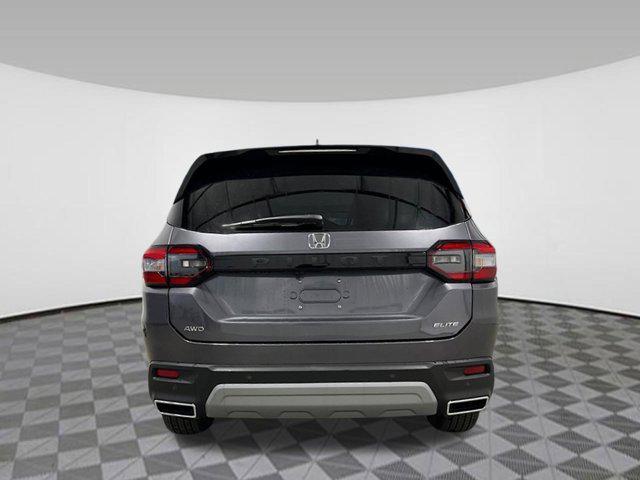 new 2025 Honda Pilot car, priced at $52,360
