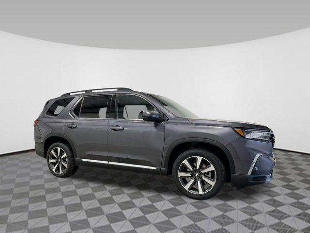 new 2025 Honda Pilot car, priced at $47,277