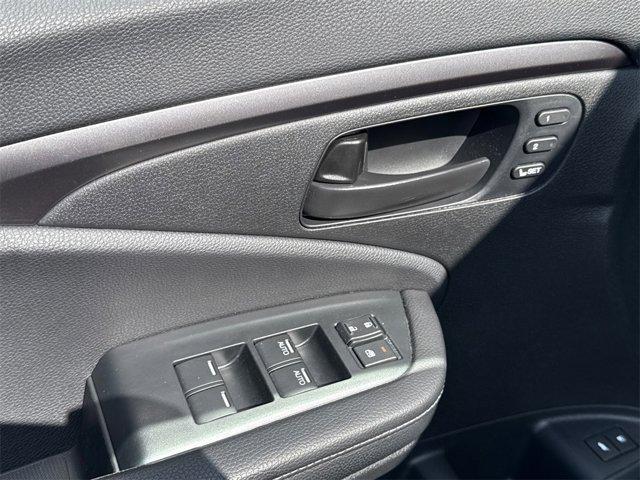 used 2022 Honda Passport car, priced at $31,111