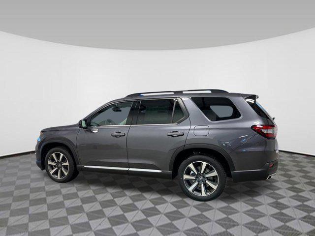 new 2025 Honda Pilot car, priced at $50,177