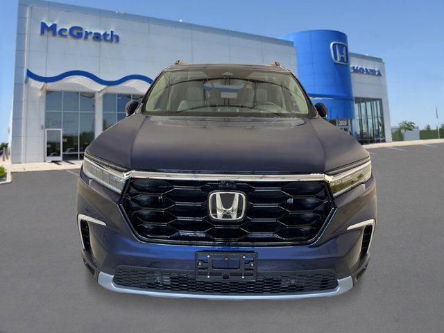 new 2025 Honda Pilot car, priced at $52,360