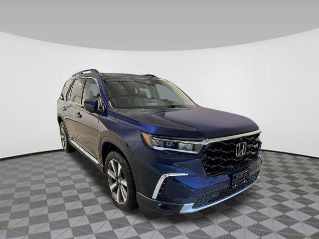 new 2025 Honda Pilot car, priced at $50,477