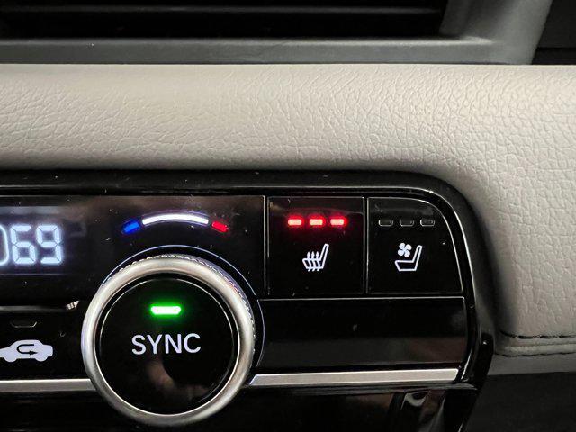 new 2025 Honda Pilot car, priced at $52,360