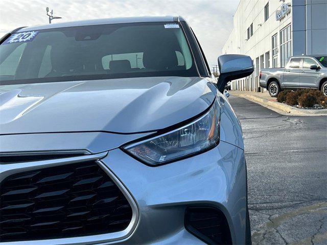 used 2020 Toyota Highlander car, priced at $24,811