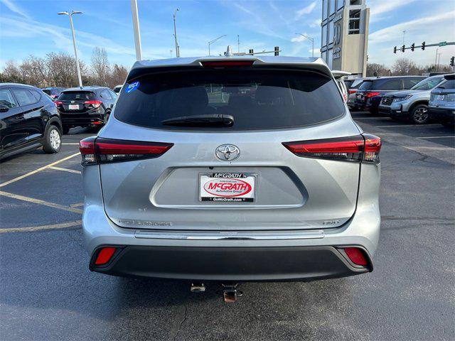 used 2020 Toyota Highlander car, priced at $24,811