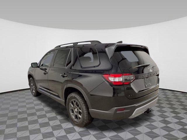 new 2025 Honda Pilot car, priced at $48,274