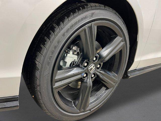 new 2025 Honda Accord Hybrid car, priced at $35,357