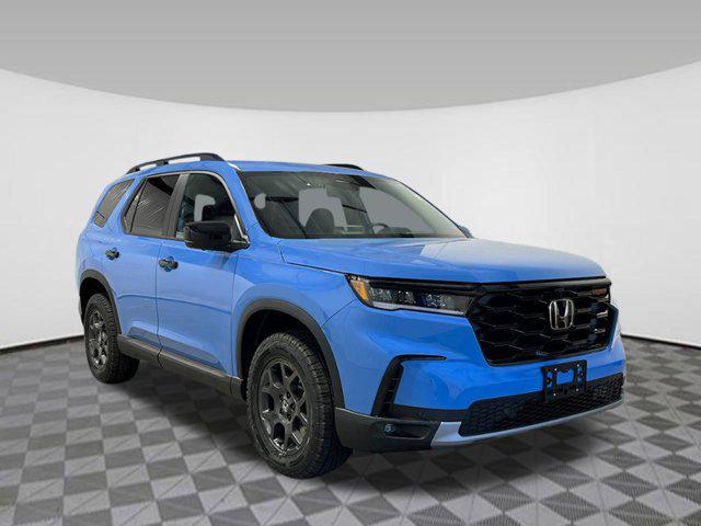 new 2025 Honda Pilot car, priced at $48,259