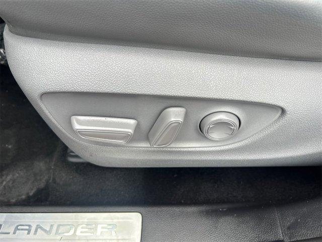 used 2022 Toyota Highlander car, priced at $33,500