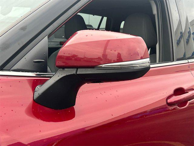used 2022 Toyota Highlander car, priced at $33,500