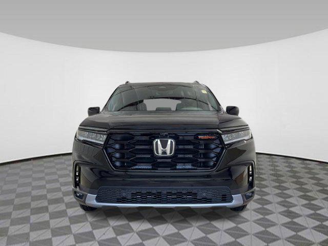 new 2025 Honda Pilot car, priced at $47,833