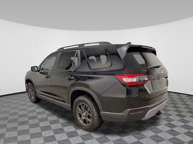 new 2025 Honda Pilot car, priced at $47,833