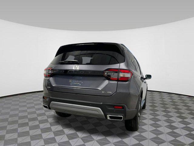 new 2025 Honda Pilot car, priced at $48,880