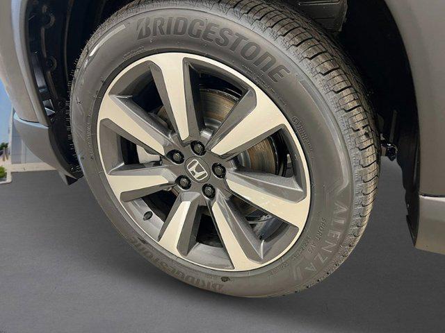 new 2025 Honda Pilot car, priced at $48,880