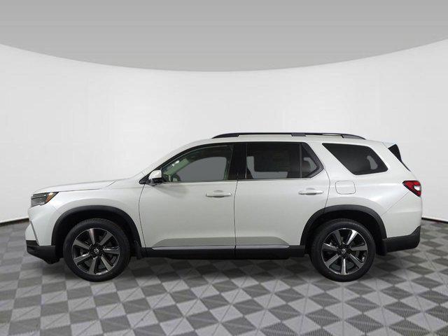 new 2025 Honda Pilot car, priced at $52,187