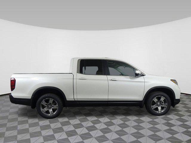 new 2025 Honda Ridgeline car, priced at $42,192