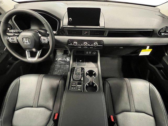 new 2025 Honda Pilot car, priced at $49,167