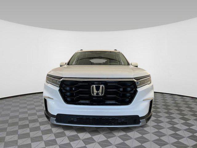 new 2025 Honda Pilot car, priced at $49,167