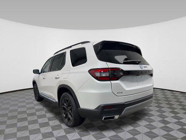 new 2025 Honda Pilot car, priced at $49,167