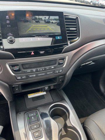 used 2022 Honda Pilot car, priced at $33,295