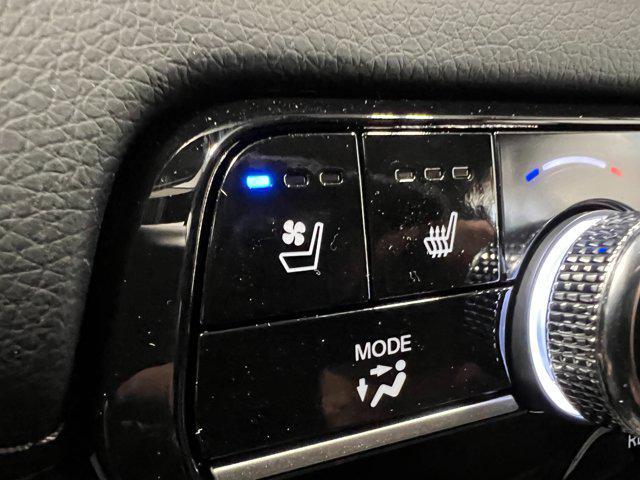 new 2025 Honda Pilot car, priced at $52,815