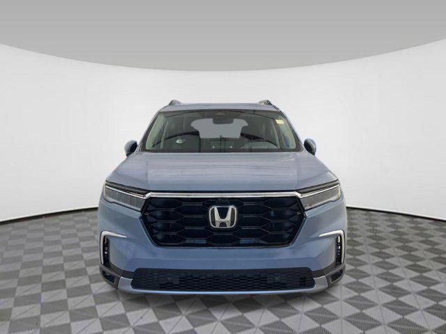 new 2025 Honda Pilot car, priced at $52,815