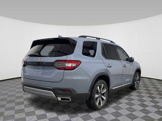 new 2025 Honda Pilot car, priced at $52,815