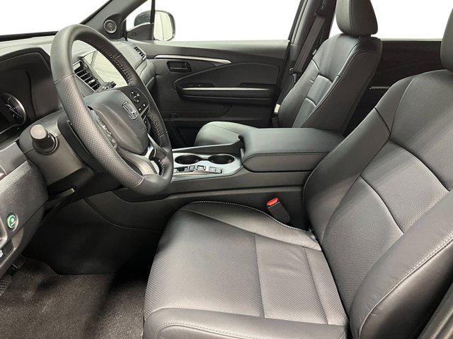 new 2025 Honda Passport car, priced at $44,075