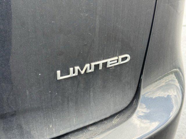 used 2018 Chrysler Pacifica car, priced at $17,795