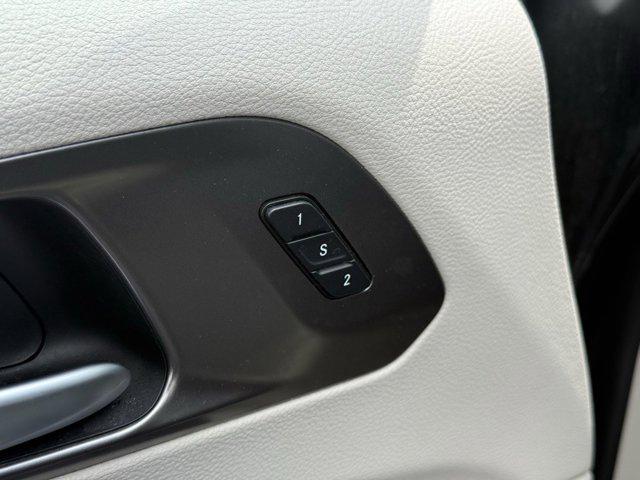 used 2018 Chrysler Pacifica car, priced at $17,795