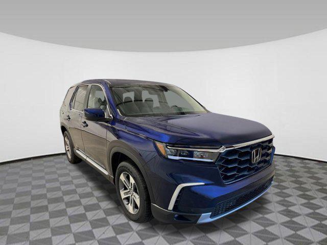 new 2025 Honda Pilot car, priced at $44,850