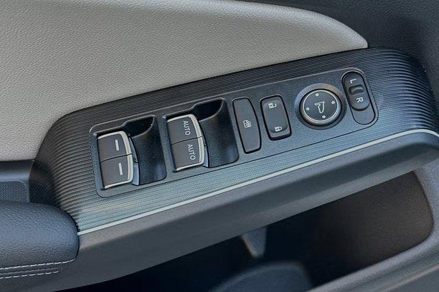 new 2025 Honda Civic Hybrid car, priced at $31,119