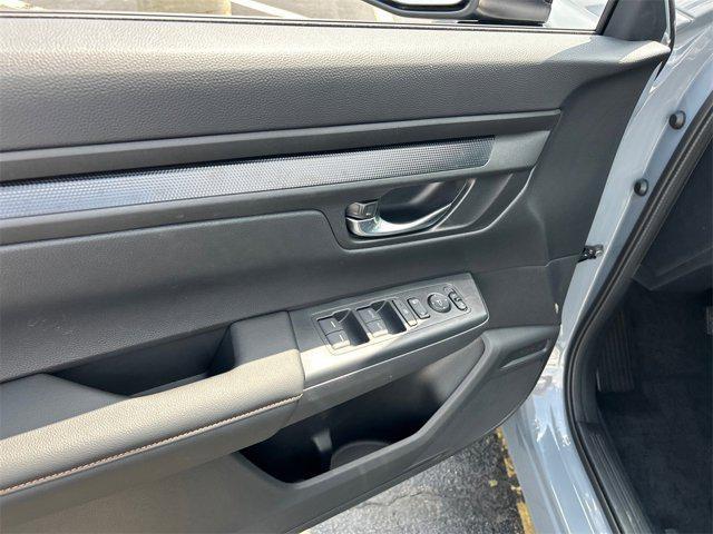 used 2025 Honda CR-V Hybrid car, priced at $35,111