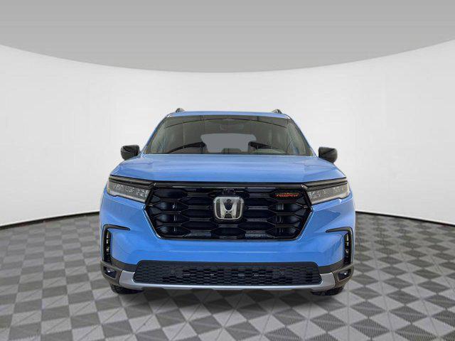 new 2025 Honda Pilot car, priced at $48,620