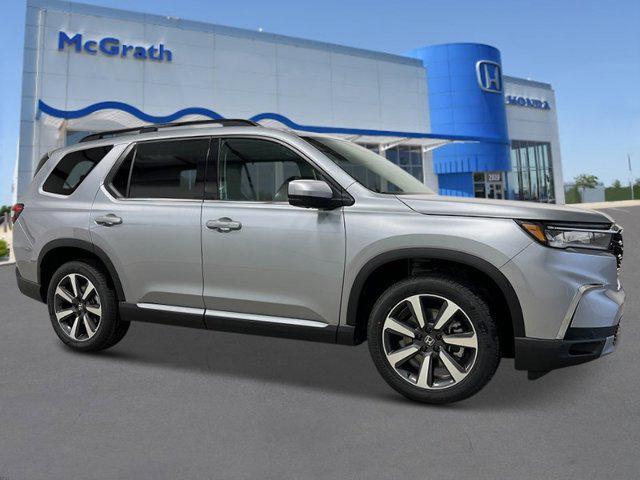 new 2025 Honda Pilot car, priced at $52,330