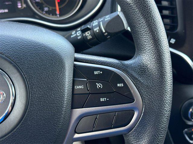 used 2019 Jeep Cherokee car, priced at $10,750