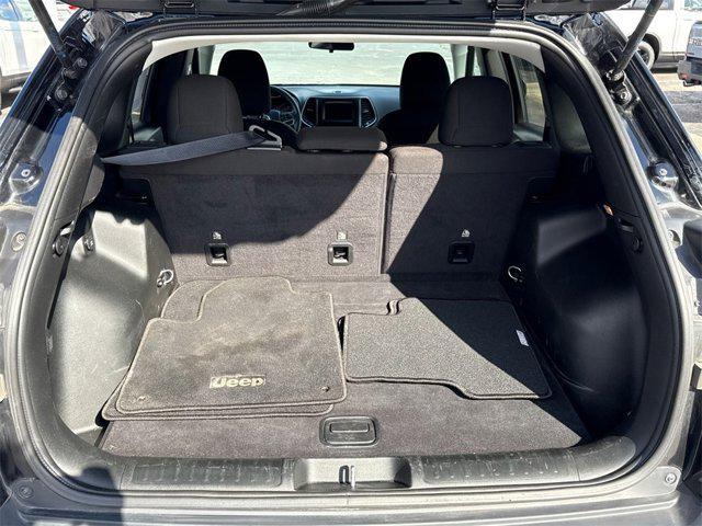 used 2019 Jeep Cherokee car, priced at $10,750