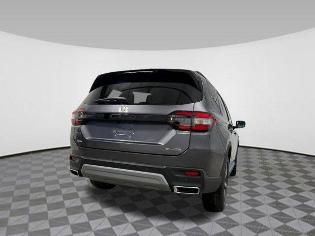 new 2025 Honda Pilot car, priced at $47,277