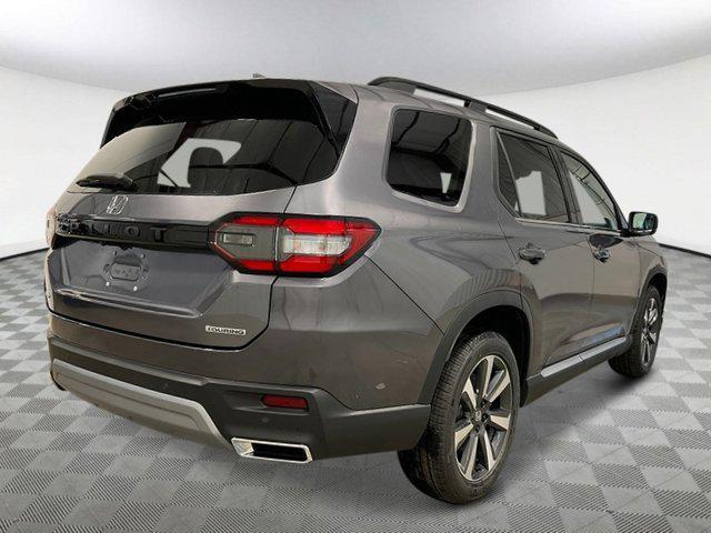 new 2025 Honda Pilot car, priced at $47,277