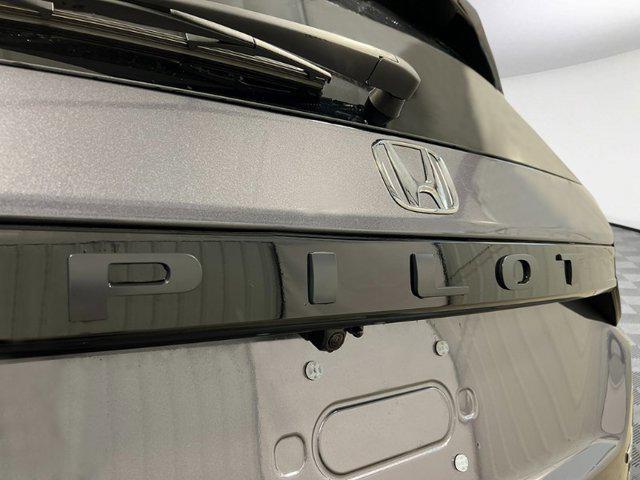 new 2025 Honda Pilot car, priced at $47,277