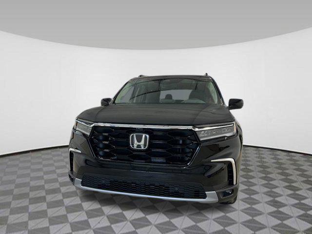 new 2025 Honda Pilot car, priced at $50,222