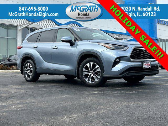 used 2021 Toyota Highlander car, priced at $33,195