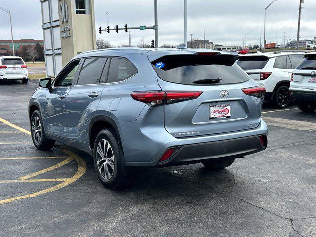 used 2021 Toyota Highlander car, priced at $33,195