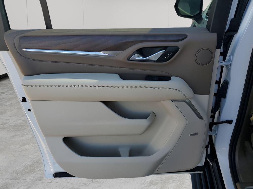 used 2021 GMC Yukon XL car, priced at $51,977