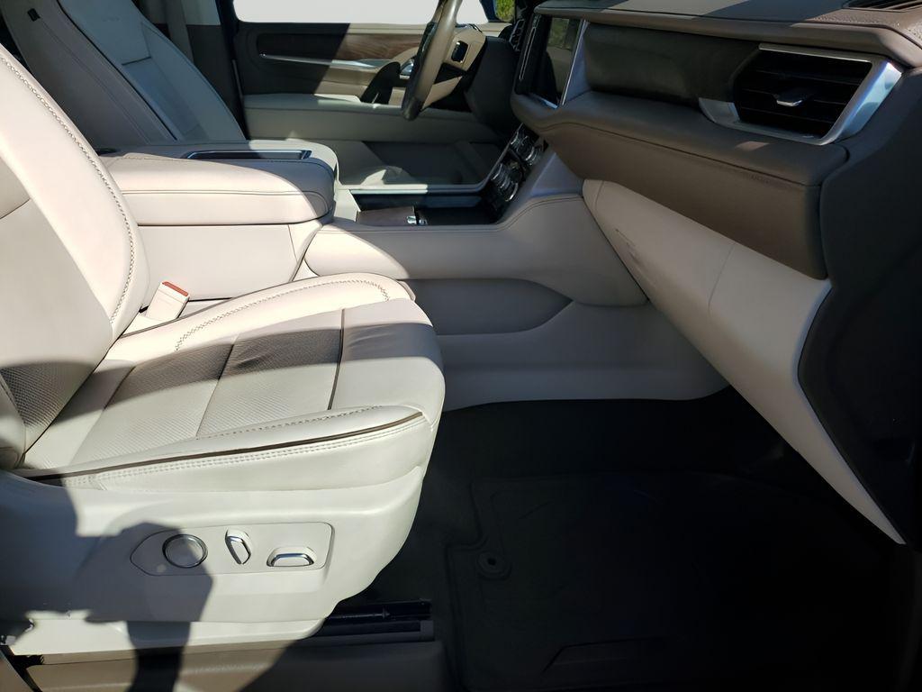 used 2021 GMC Yukon XL car, priced at $51,977